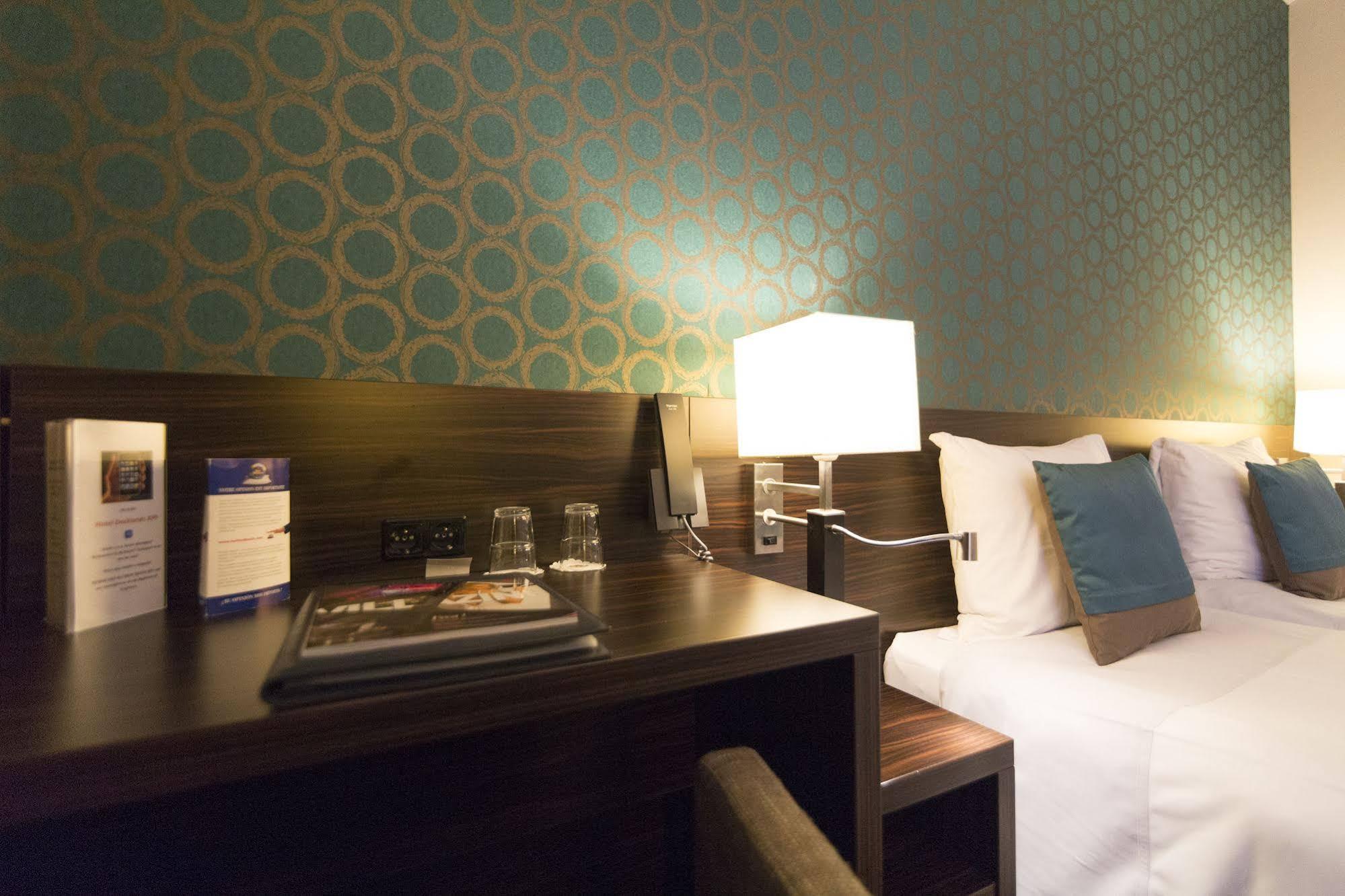 Hotel Docklands Antwerpen Ngoại thất bức ảnh