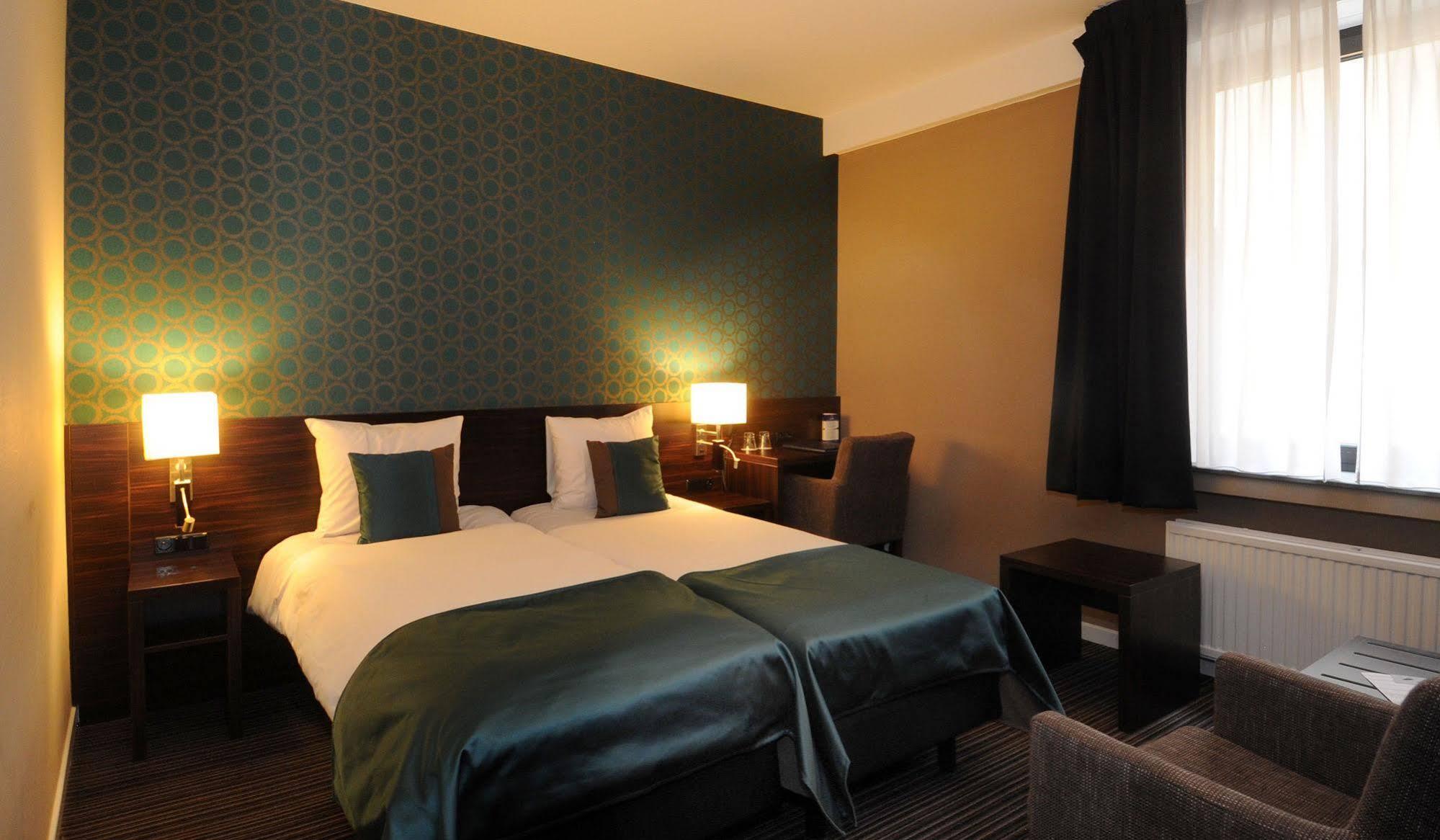 Hotel Docklands Antwerpen Ngoại thất bức ảnh