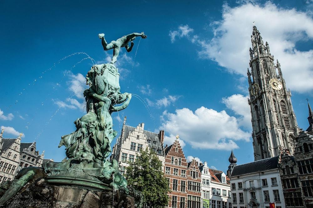 Hotel Docklands Antwerpen Ngoại thất bức ảnh