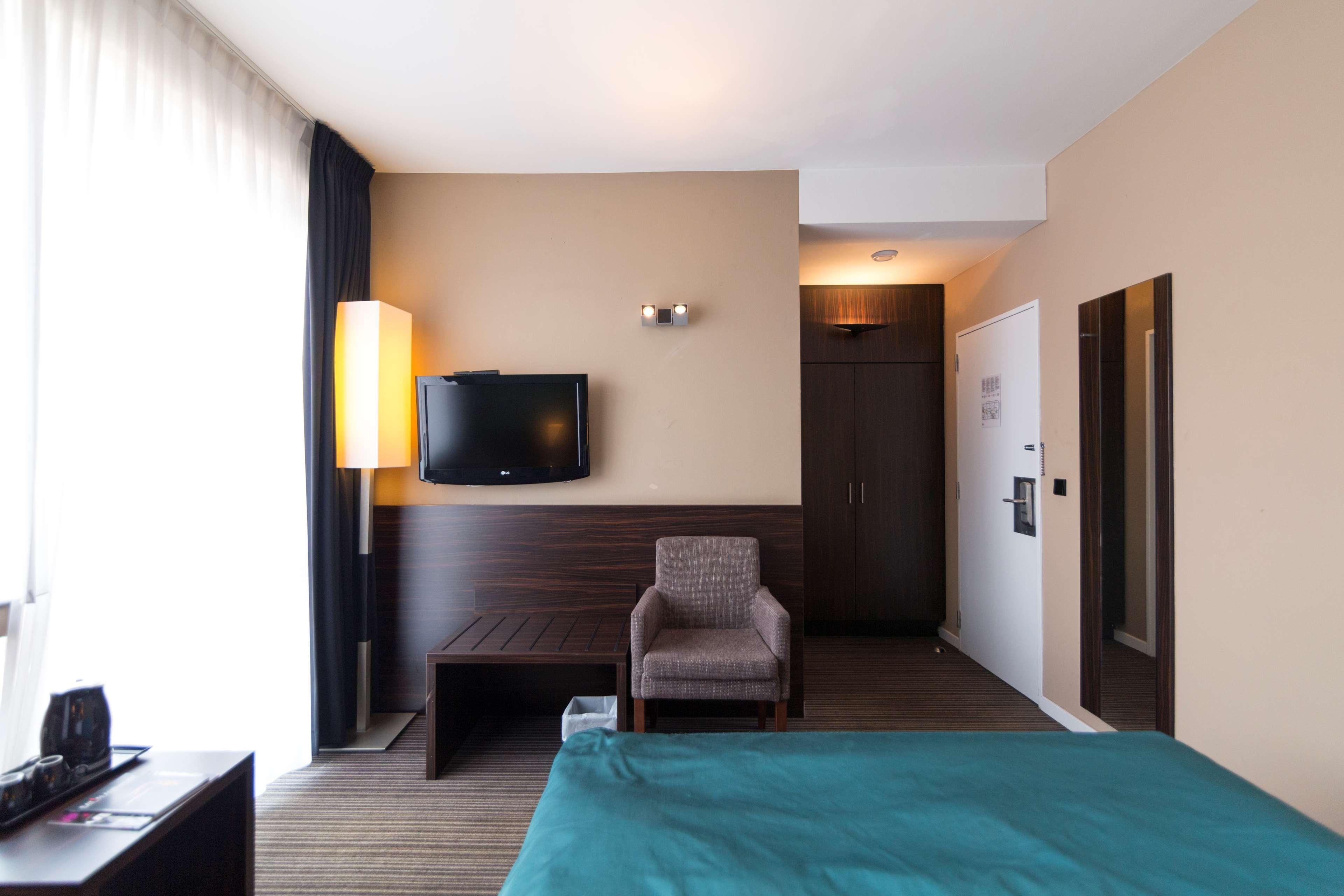 Hotel Docklands Antwerpen Ngoại thất bức ảnh