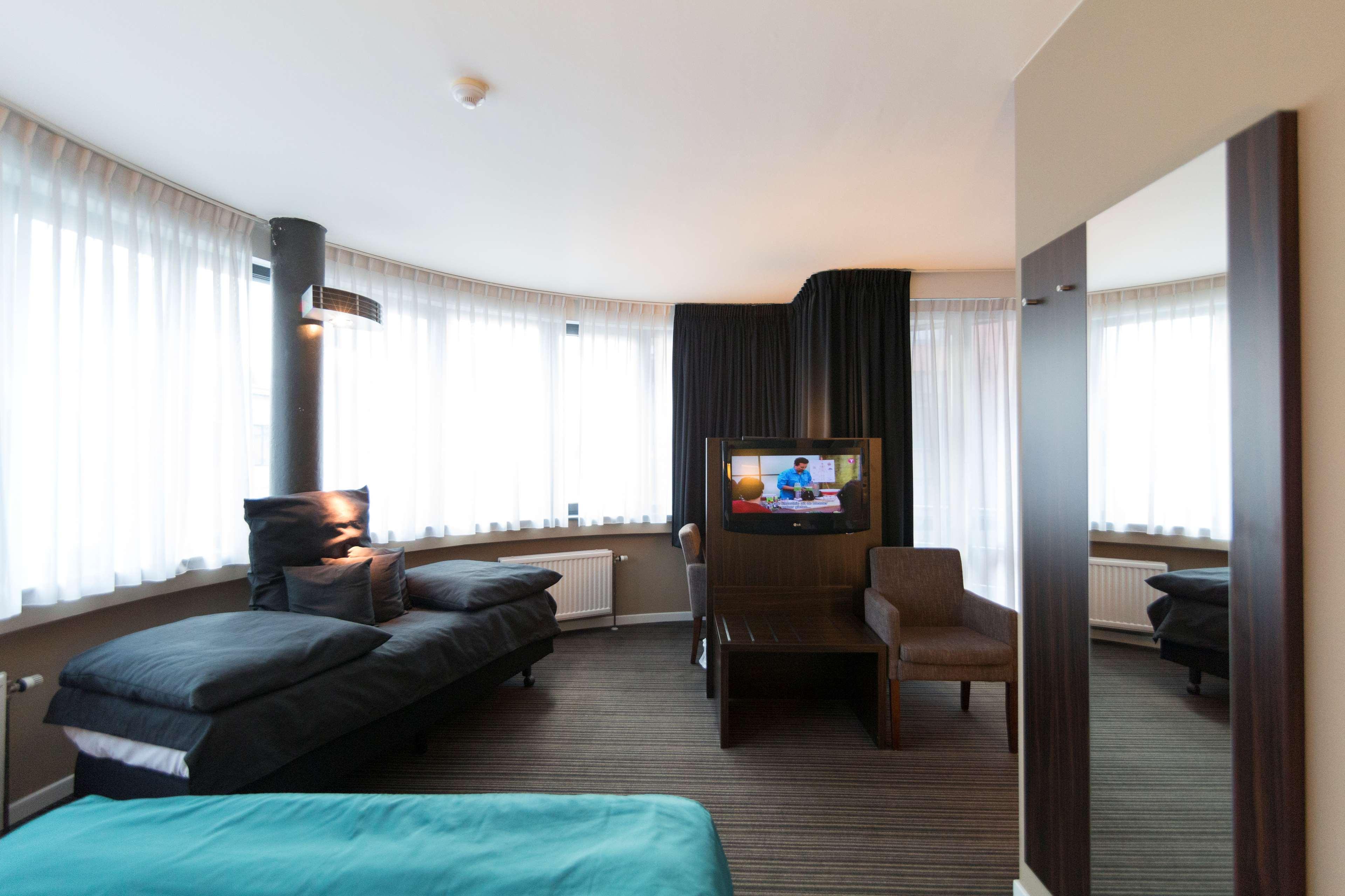 Hotel Docklands Antwerpen Ngoại thất bức ảnh