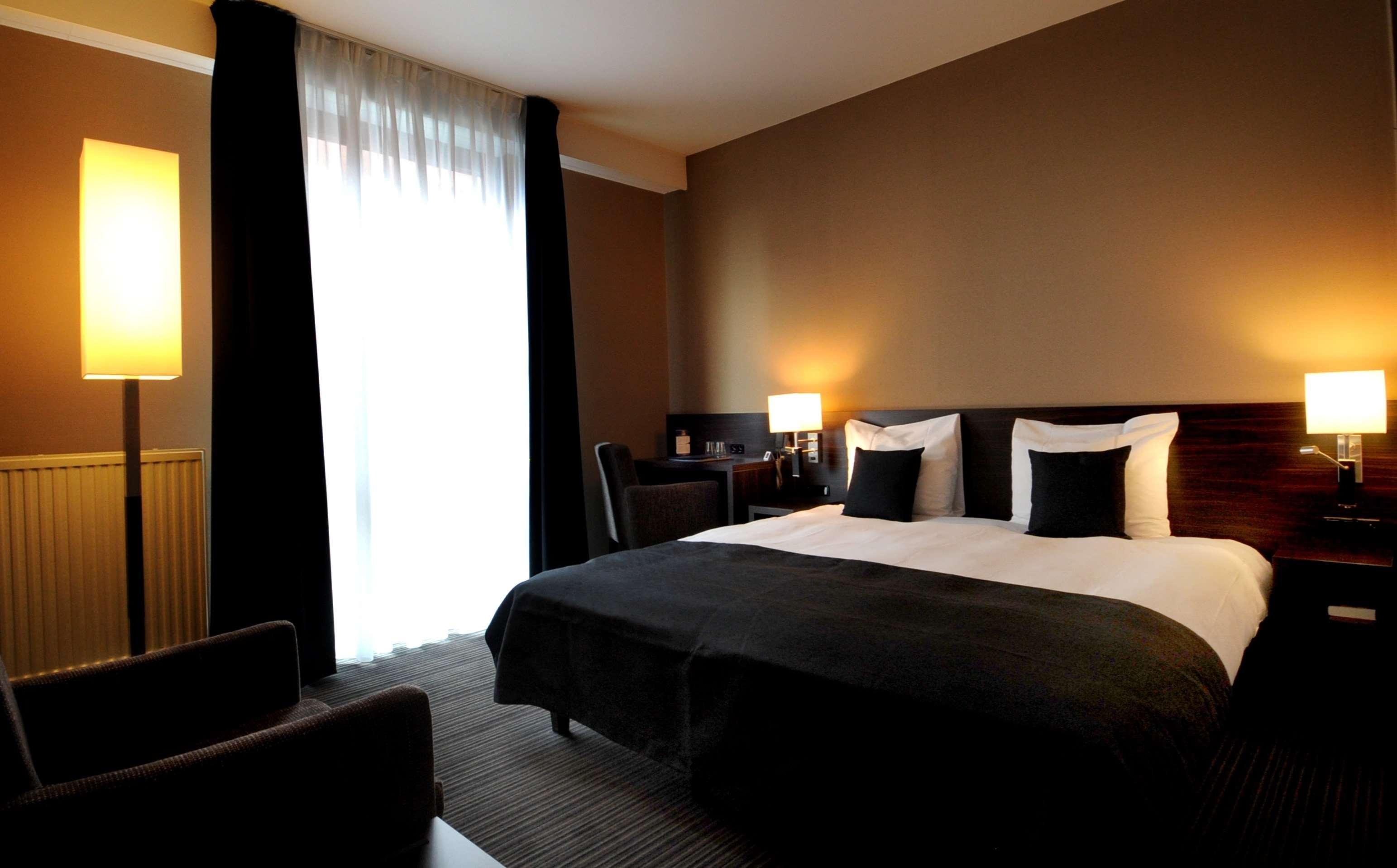 Hotel Docklands Antwerpen Ngoại thất bức ảnh