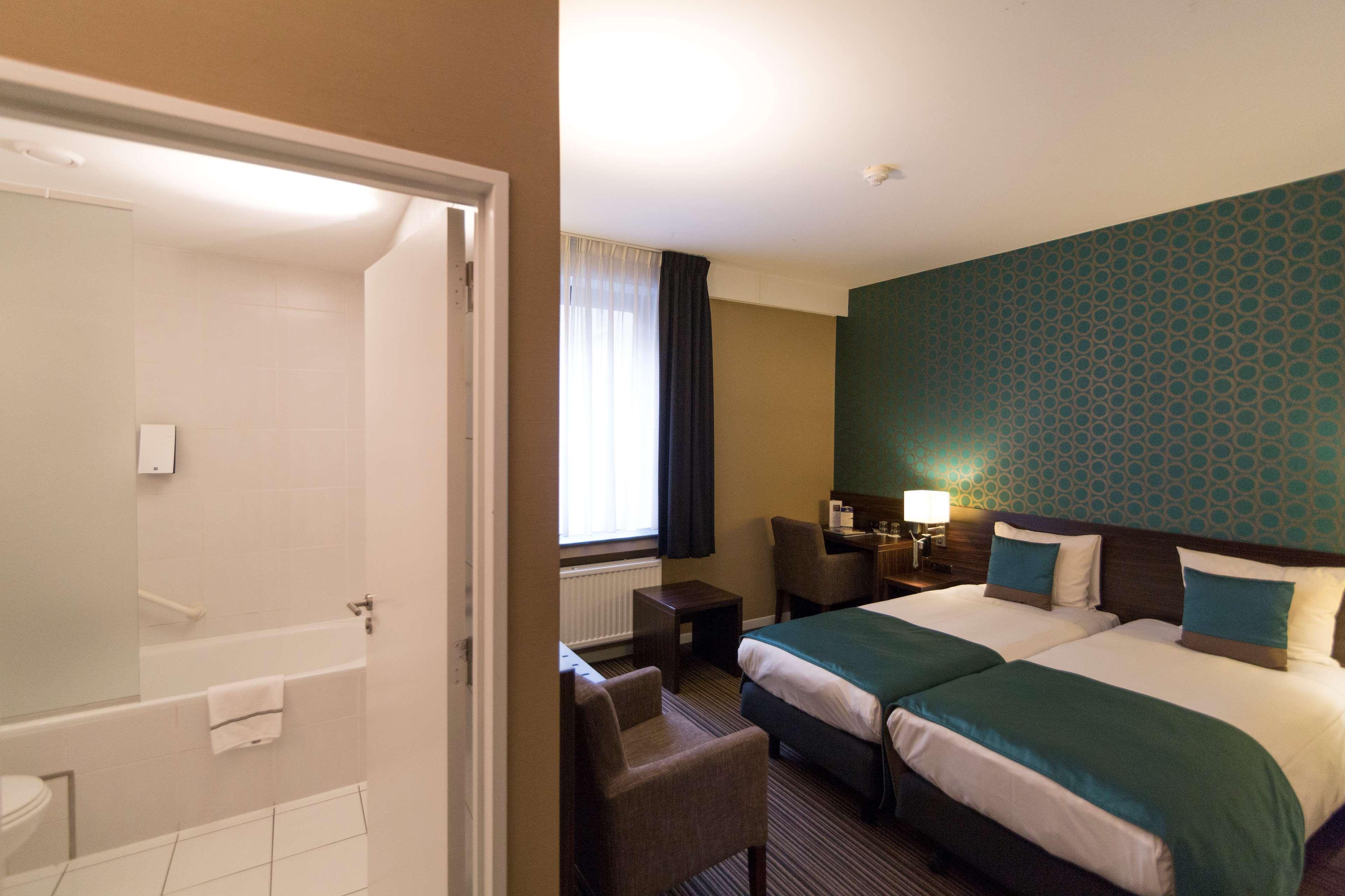 Hotel Docklands Antwerpen Ngoại thất bức ảnh