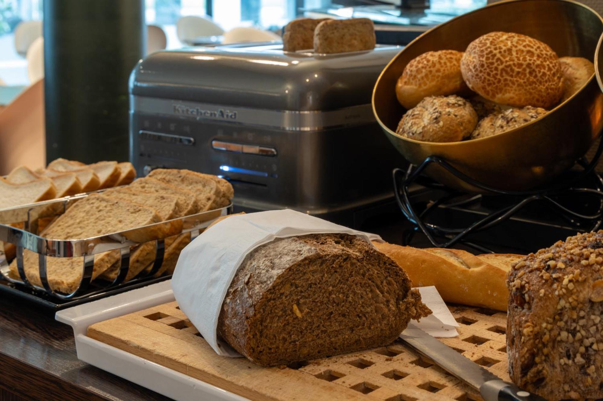 Hotel Docklands Antwerpen Ngoại thất bức ảnh